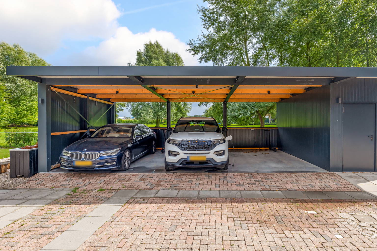 Vrijstaande woning te koop: Oud-Cromstrijensedijk WZ 71A, Klaaswaal