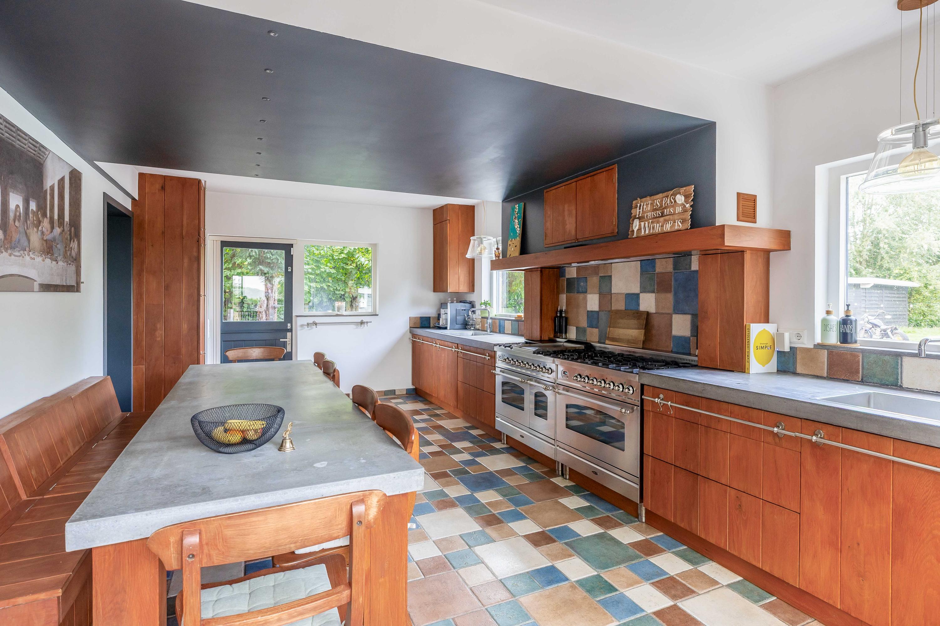 Vrijstaande woning te koop: Oud-Cromstrijensedijk WZ 71A, Klaaswaal