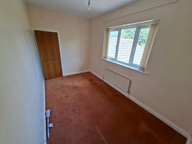 Room Pontefract Road in Wakefield
