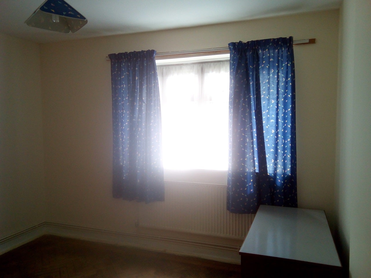 Flat Wiltshire Close in Greater London