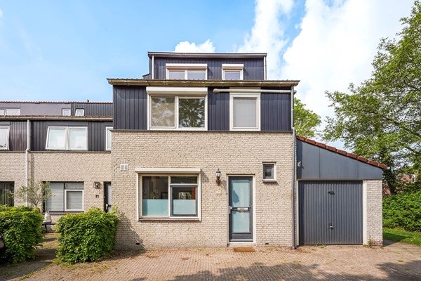 Huis Slechtvalkhof 22 in Delft