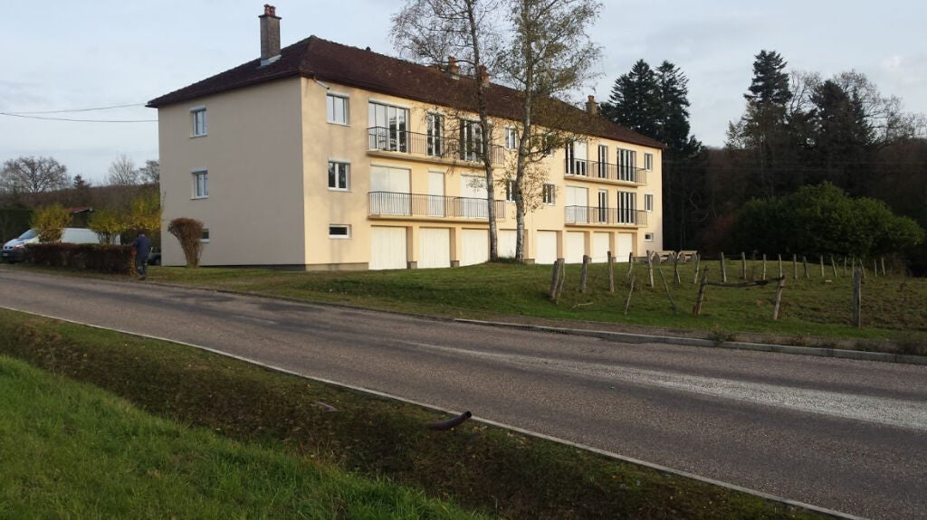 Flat Rue du Bois de la Main in Passavant-la-Rochère