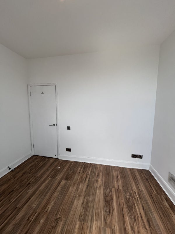 Room New King's Road in Greater London