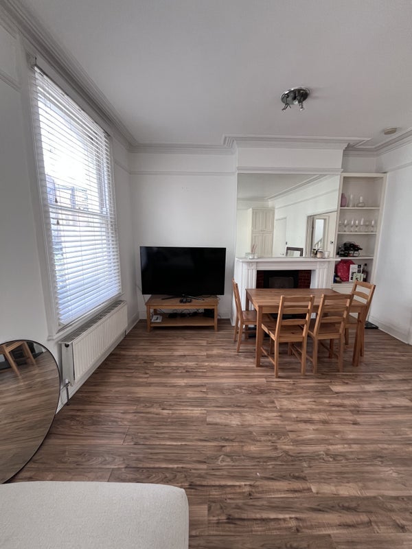 Room New King's Road in Greater London