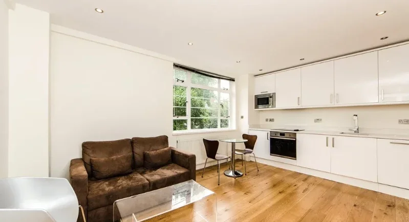 Flat Caledonian Road in Greater London