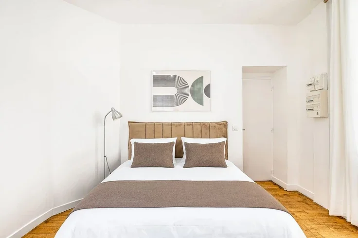 Flat Rue Viala in Paris