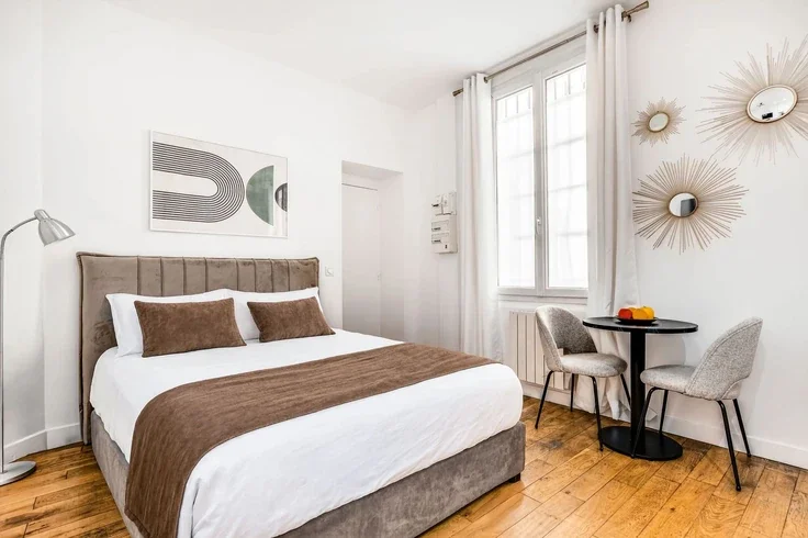 Flat Rue Viala in Paris