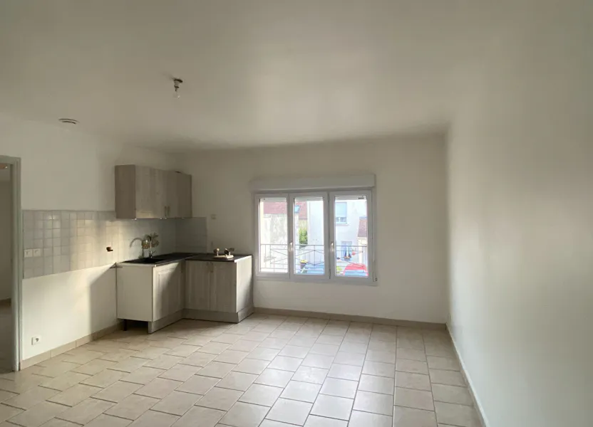 Flat Rue Pillot in Fontenay-Trésigny