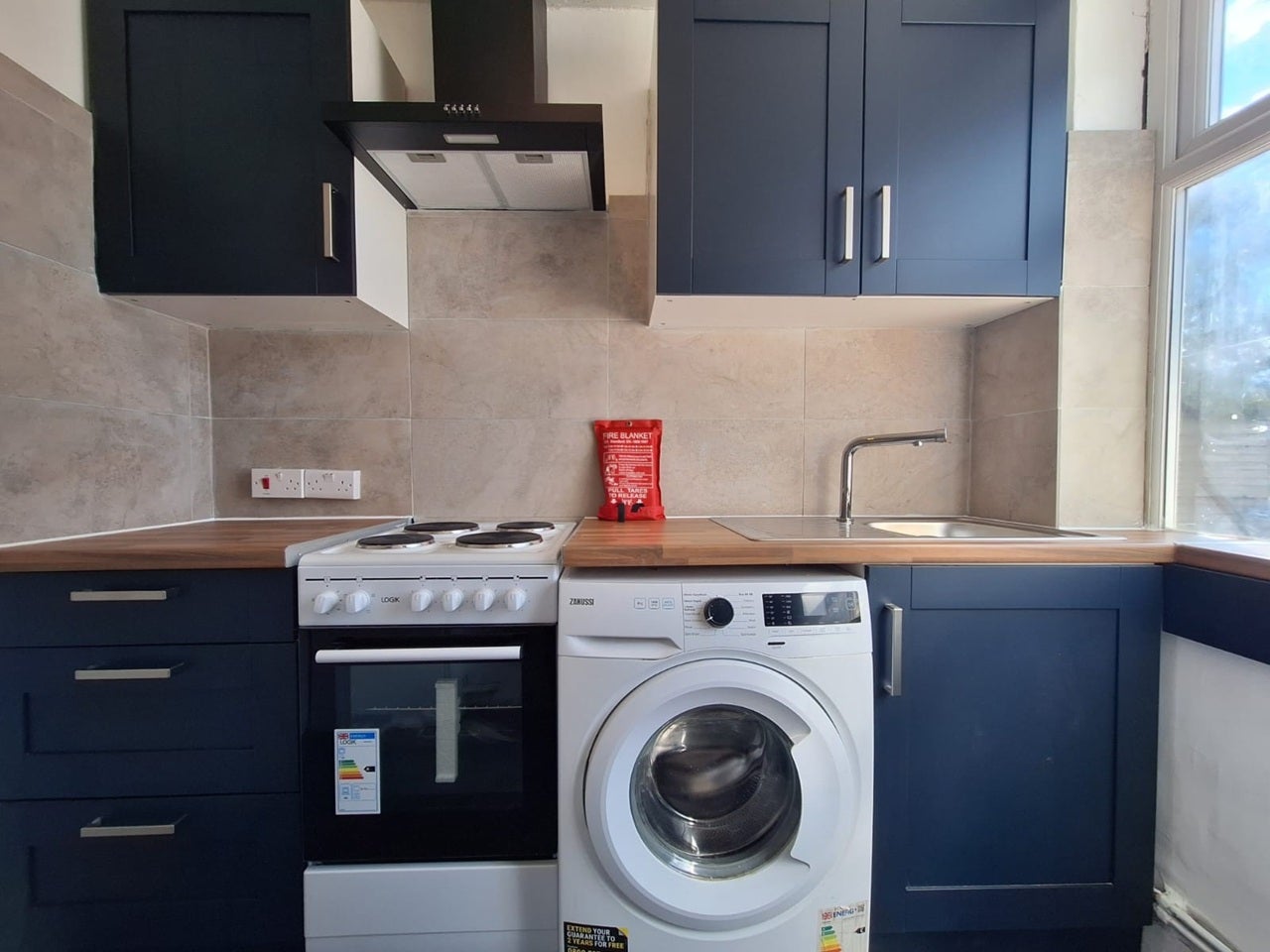 Flat Bowood Road in Greater London