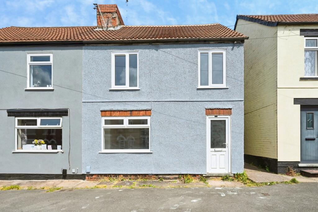 House Diamond Avenue in Ashfield