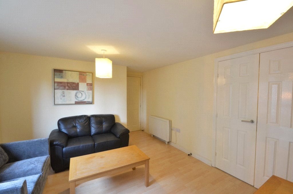 Flat Middlewood Street in Salford