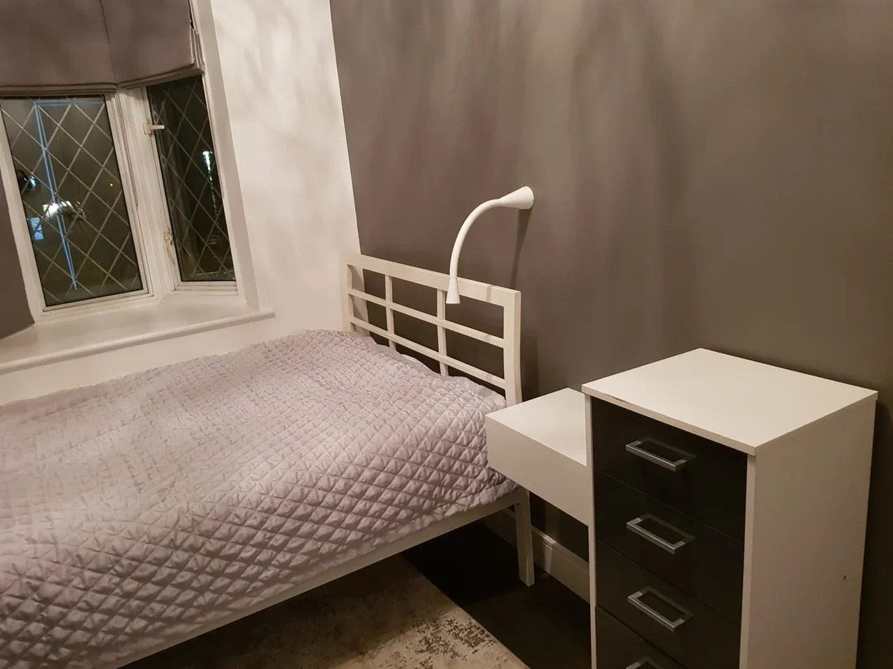 Room Monksdene Gardens in Greater London