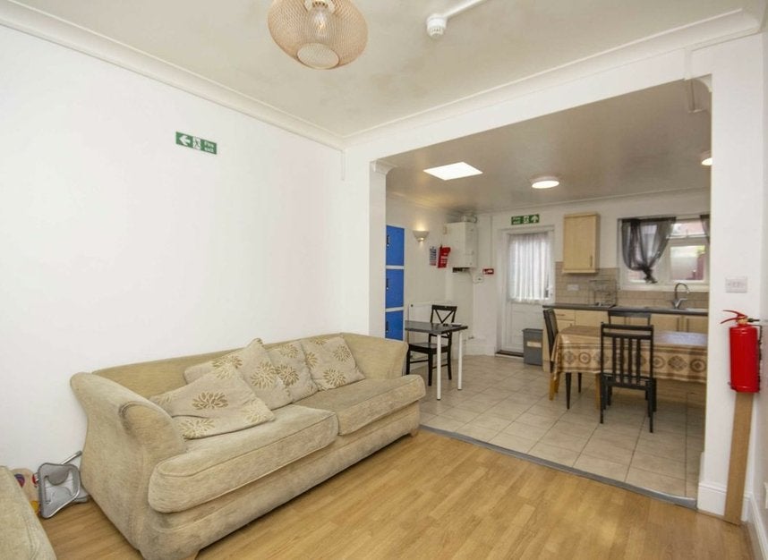 House Wroughton Terrace in Greater London