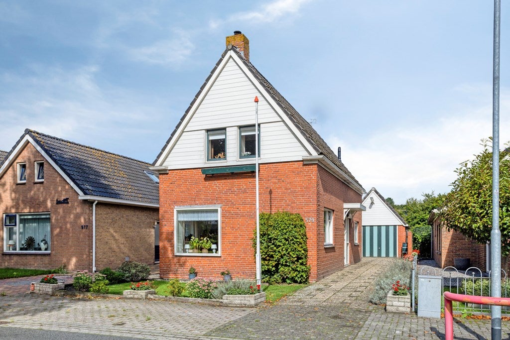 Huis Zuiderdiep 579 in Nieuw-Buinen