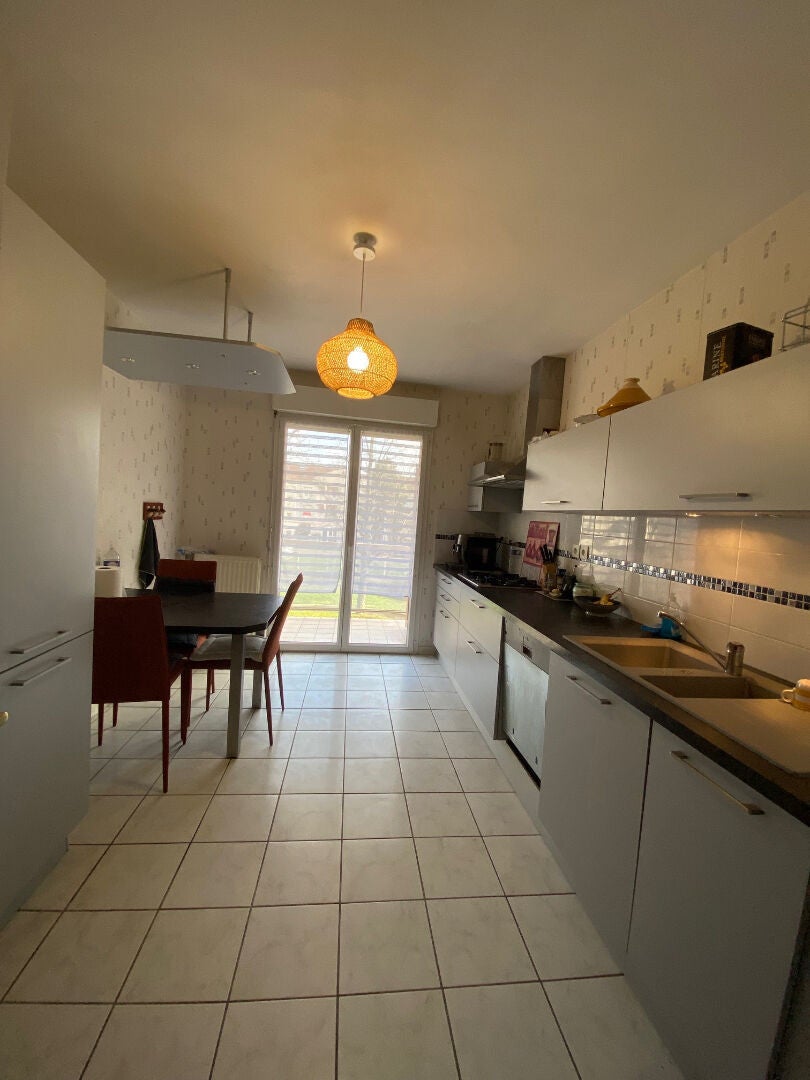 Appartement Rue de l'Église à La Tour-de-Salvagny