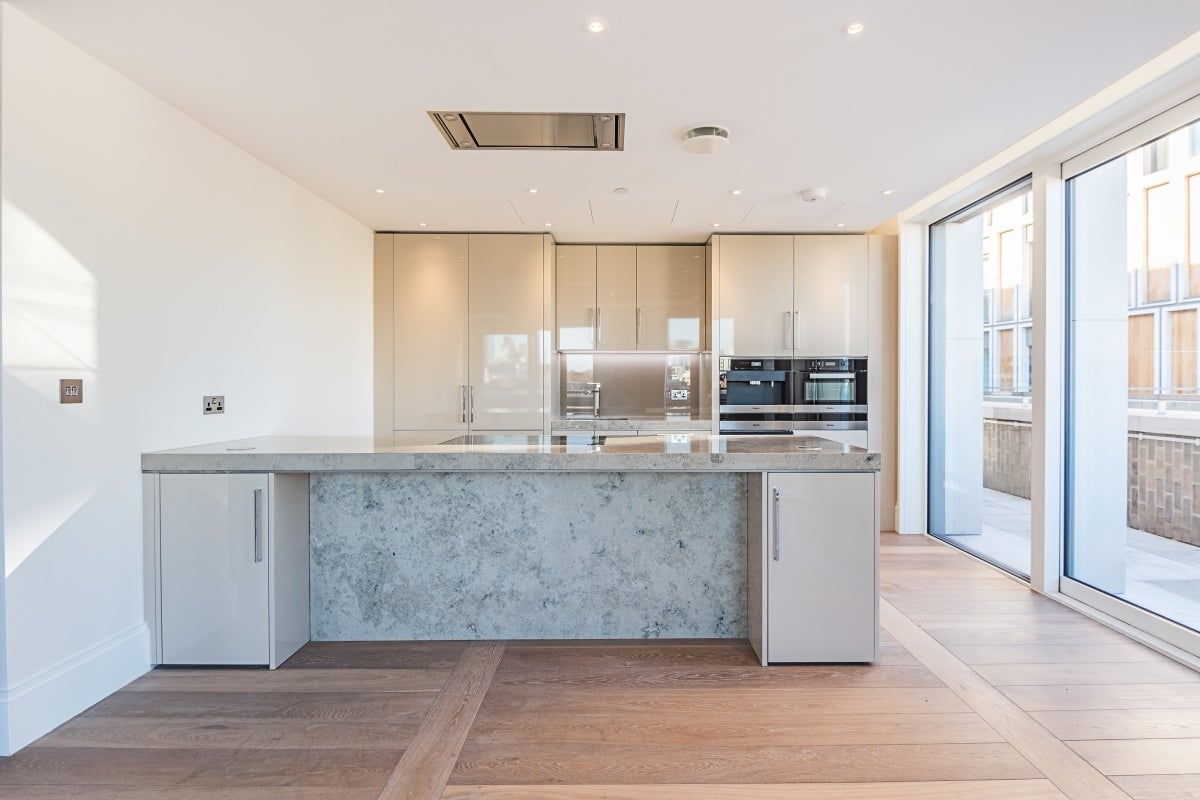 Flat Milford Lane in City of Westminster