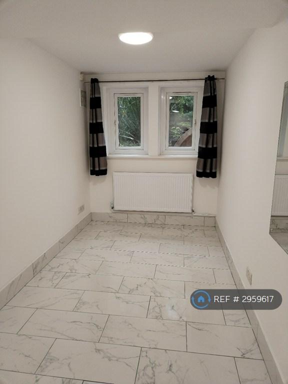 Flat Spath Road in Manchester