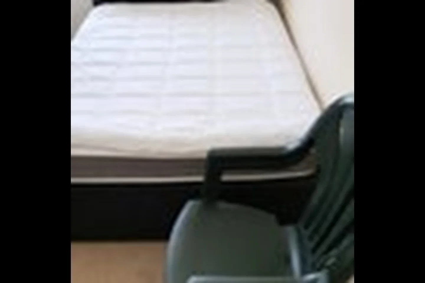 Room Parkview Road in Greater London