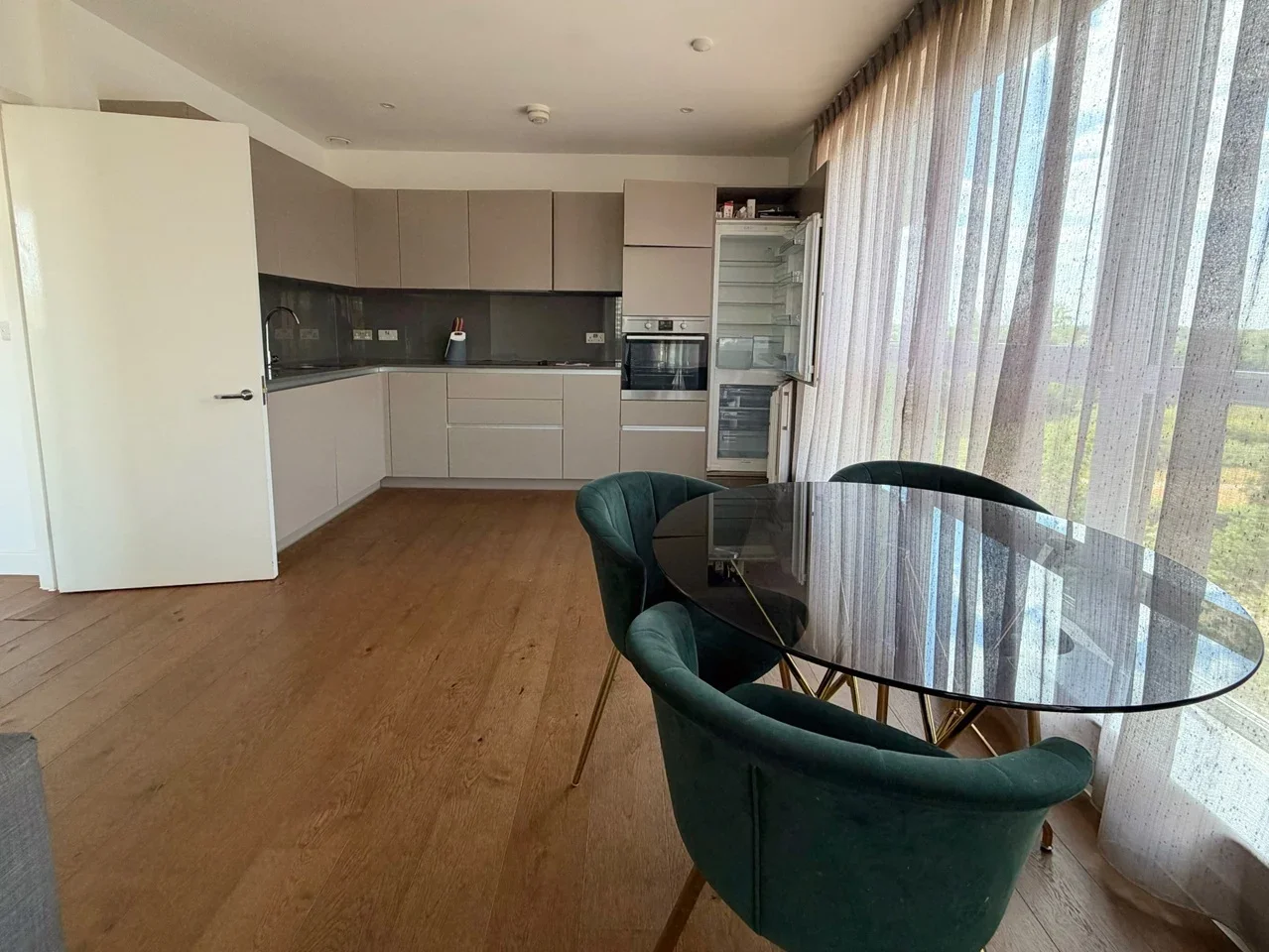 Flat Ottley Drive in Greater London