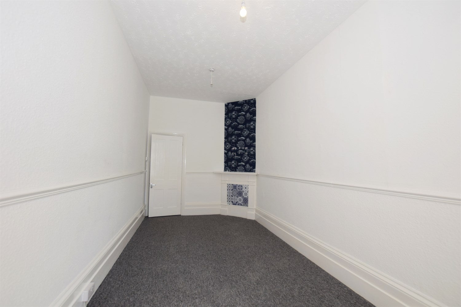 Room Clarence Road in Arun