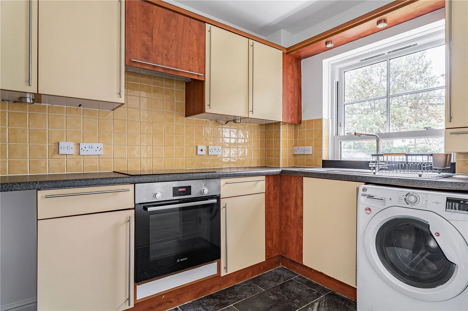 Flat Cavendish Road in Greater London