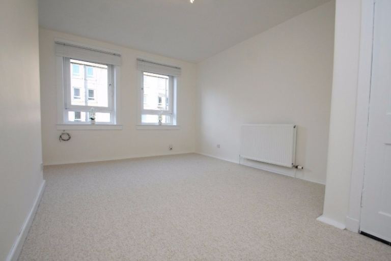Flat Whitson Place East in City of Edinburgh