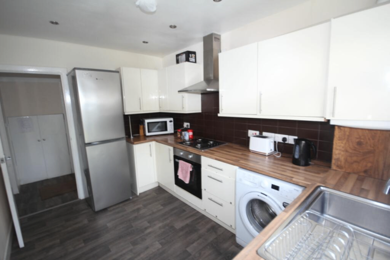 House St. Andrew's Way in Slough
