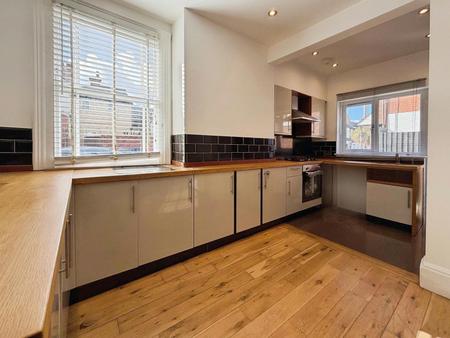 Flat Beresford Road in Reading
