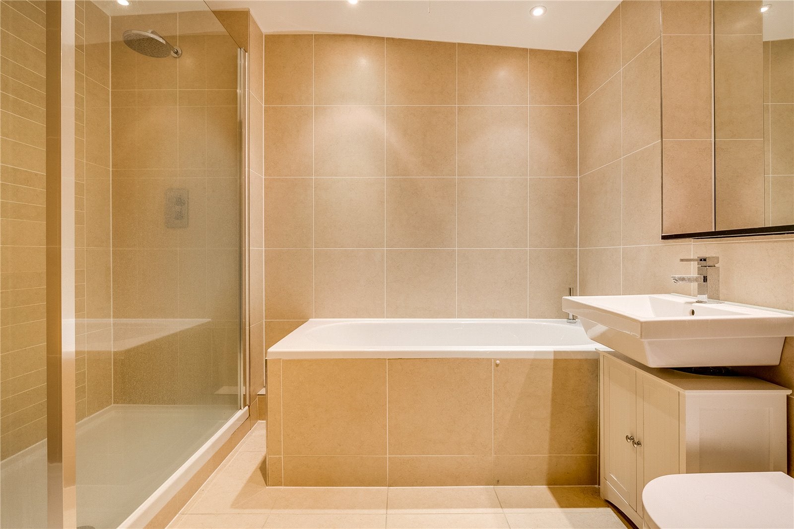 Flat Wandsworth Road in Greater London