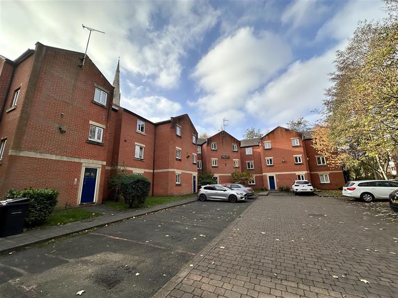 Flat Cleminson Street in Salford