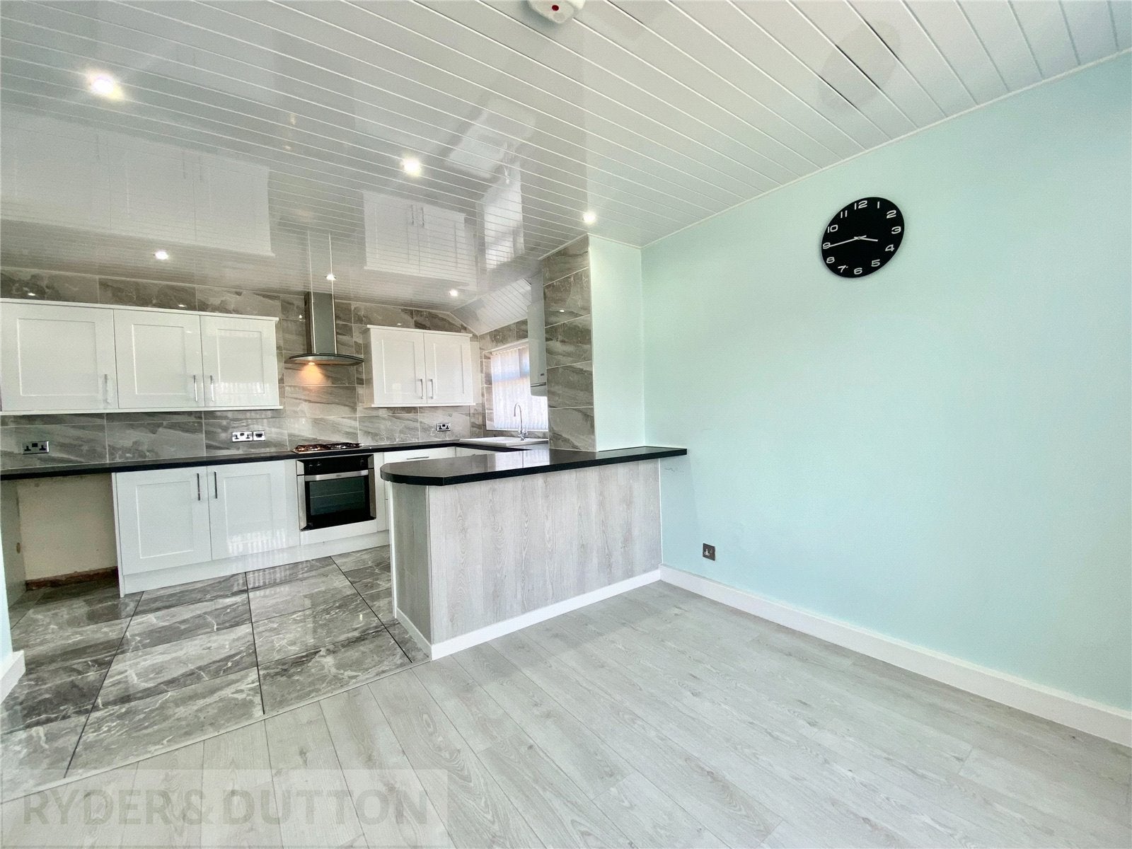 Flat Wellington Street in Chadderton