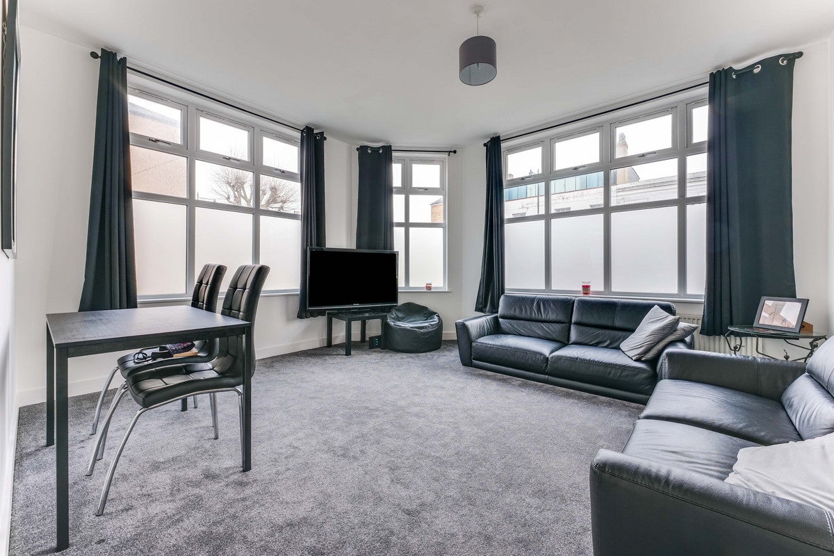 Flat Smith Street in Southend-on-Sea
