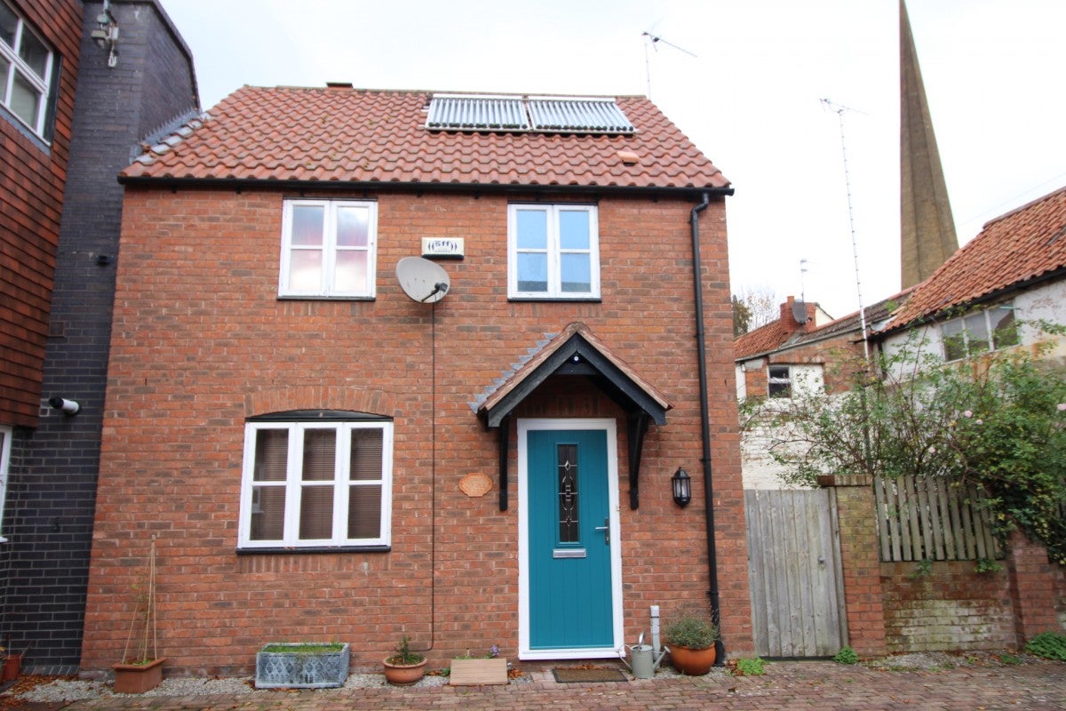 House Priory Court in Bridgwater
