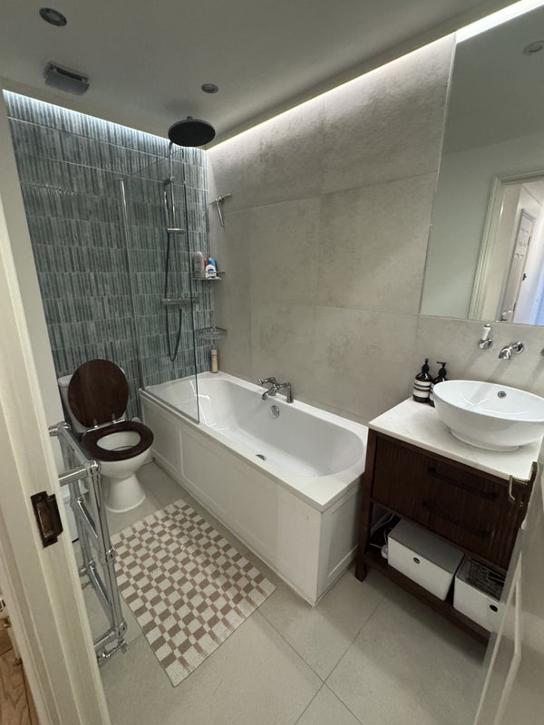 Room Monnery Road in Greater London