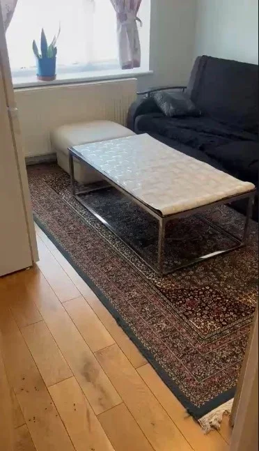 Room Roedean Avenue in Greater London