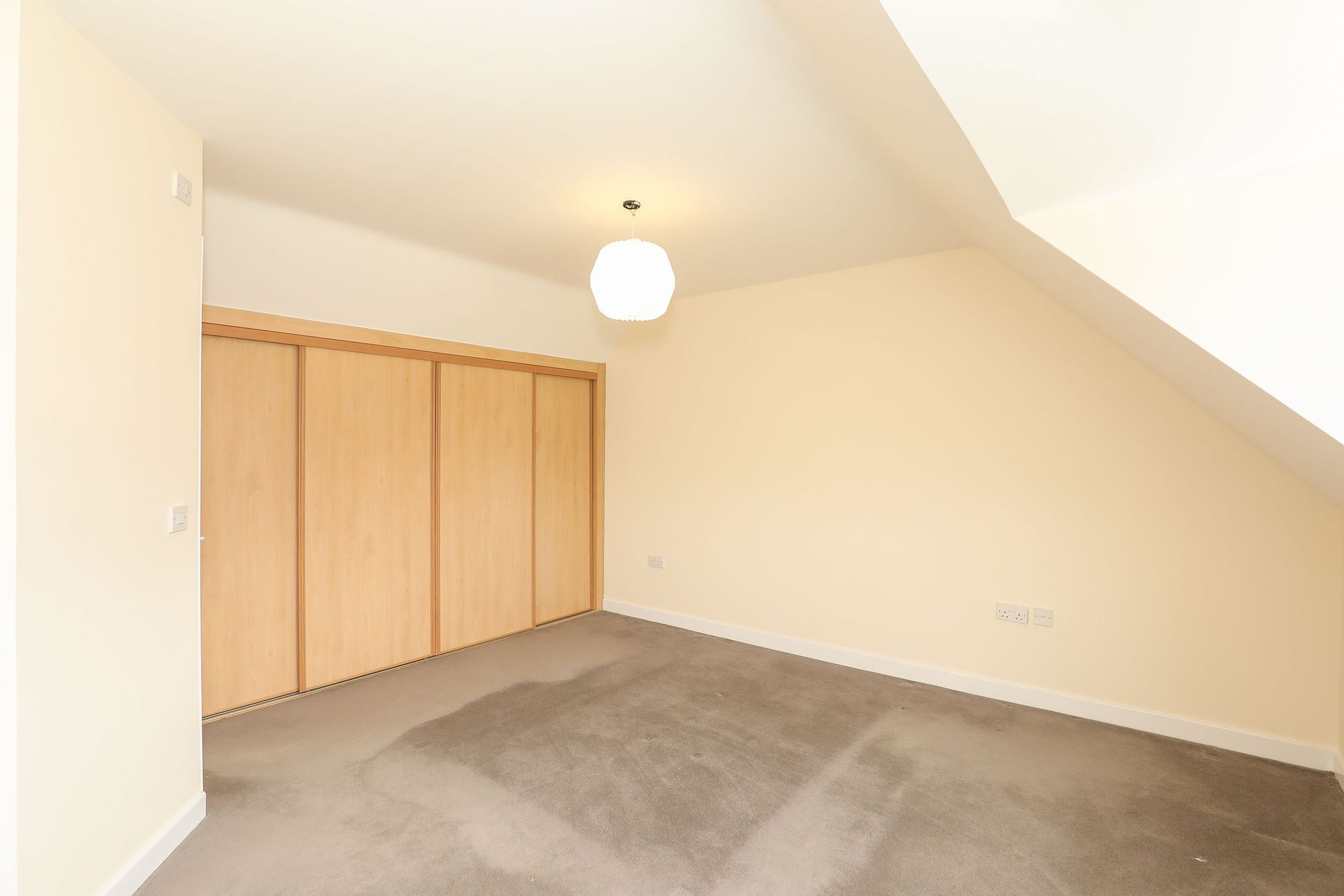 House Hartfield Close in Chesterfield