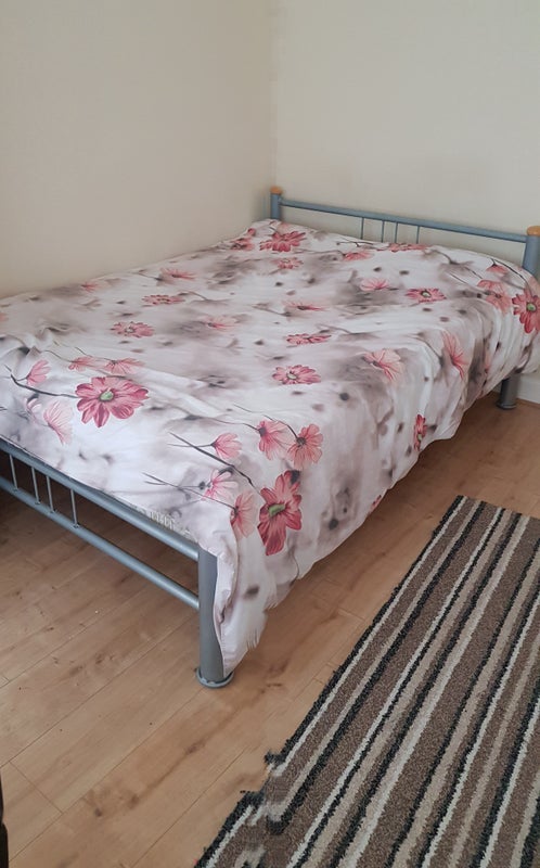 Room Oxford Close in Greater London