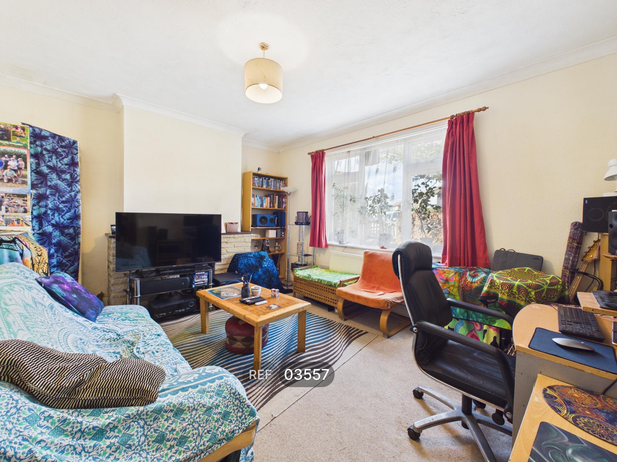 Flat Freshfield Road in Brighton