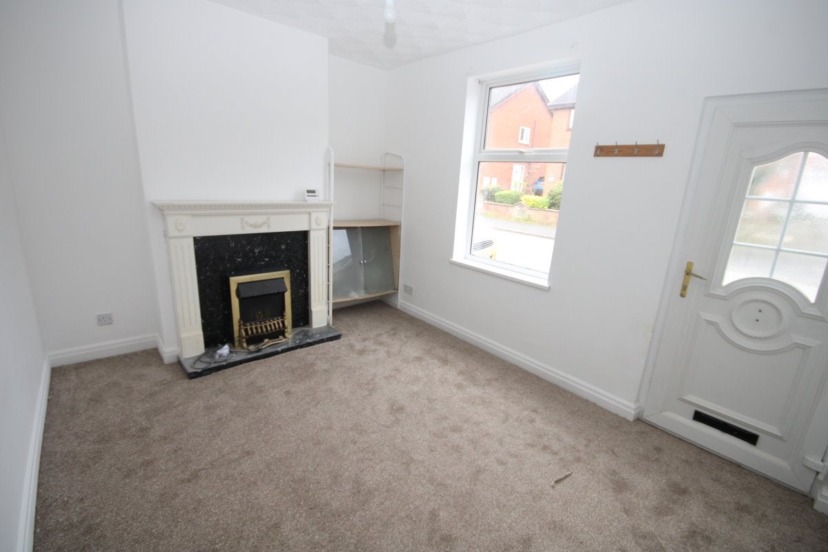 Flat John Street in Winsford