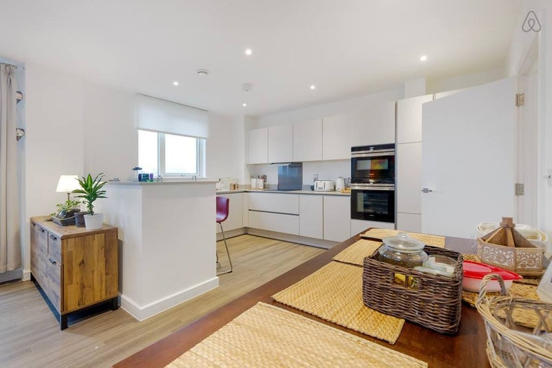 Room Bollo Bridge Road in Greater London