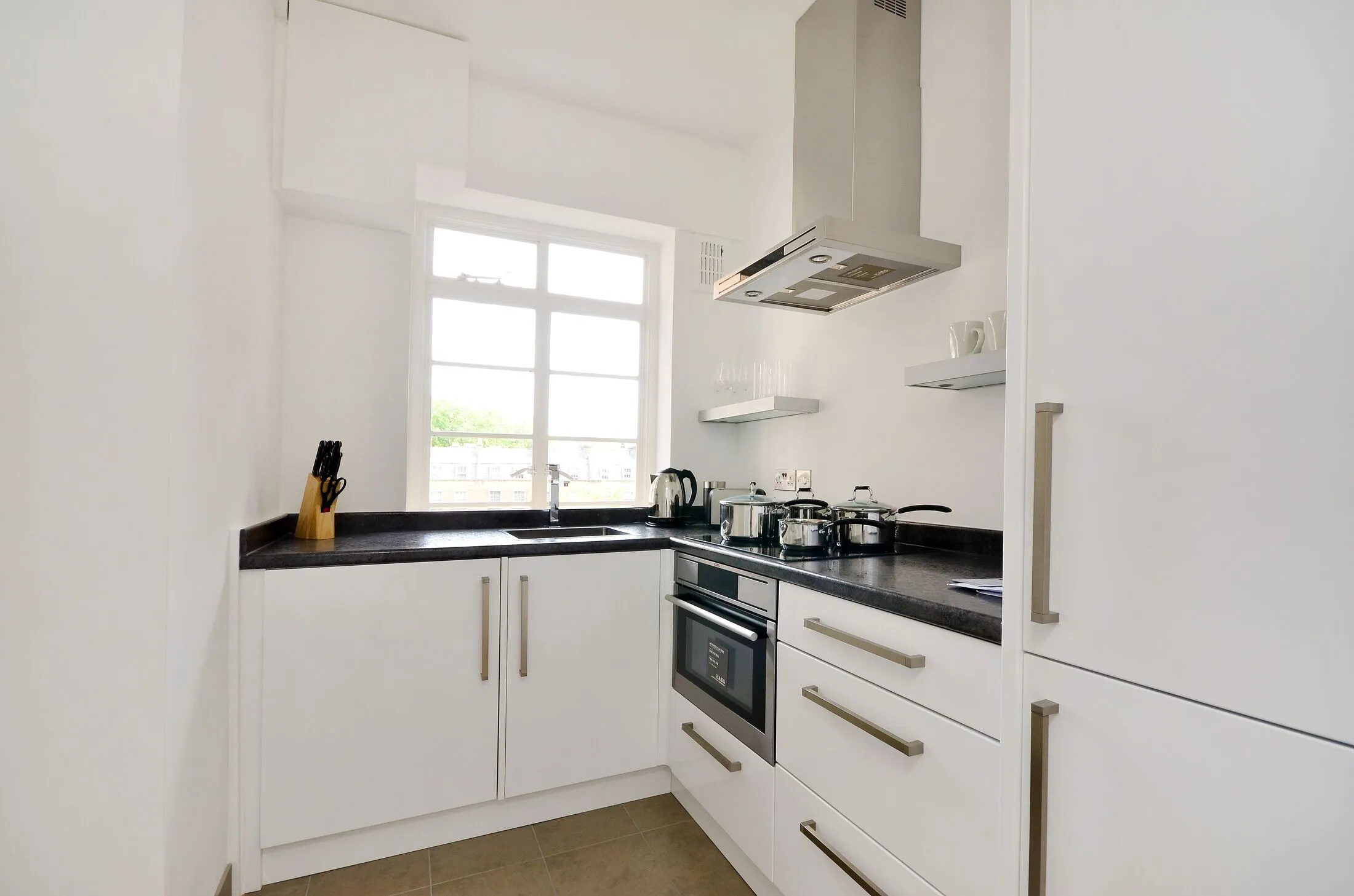 Flat Palgrave Gardens in City of Westminster