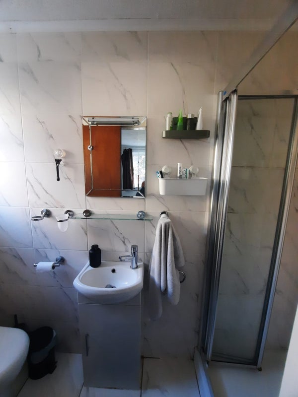 Room Ratcliffe Drive in Bristol