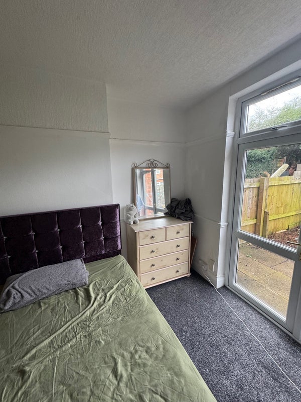 Room Somerville Road in Leicester