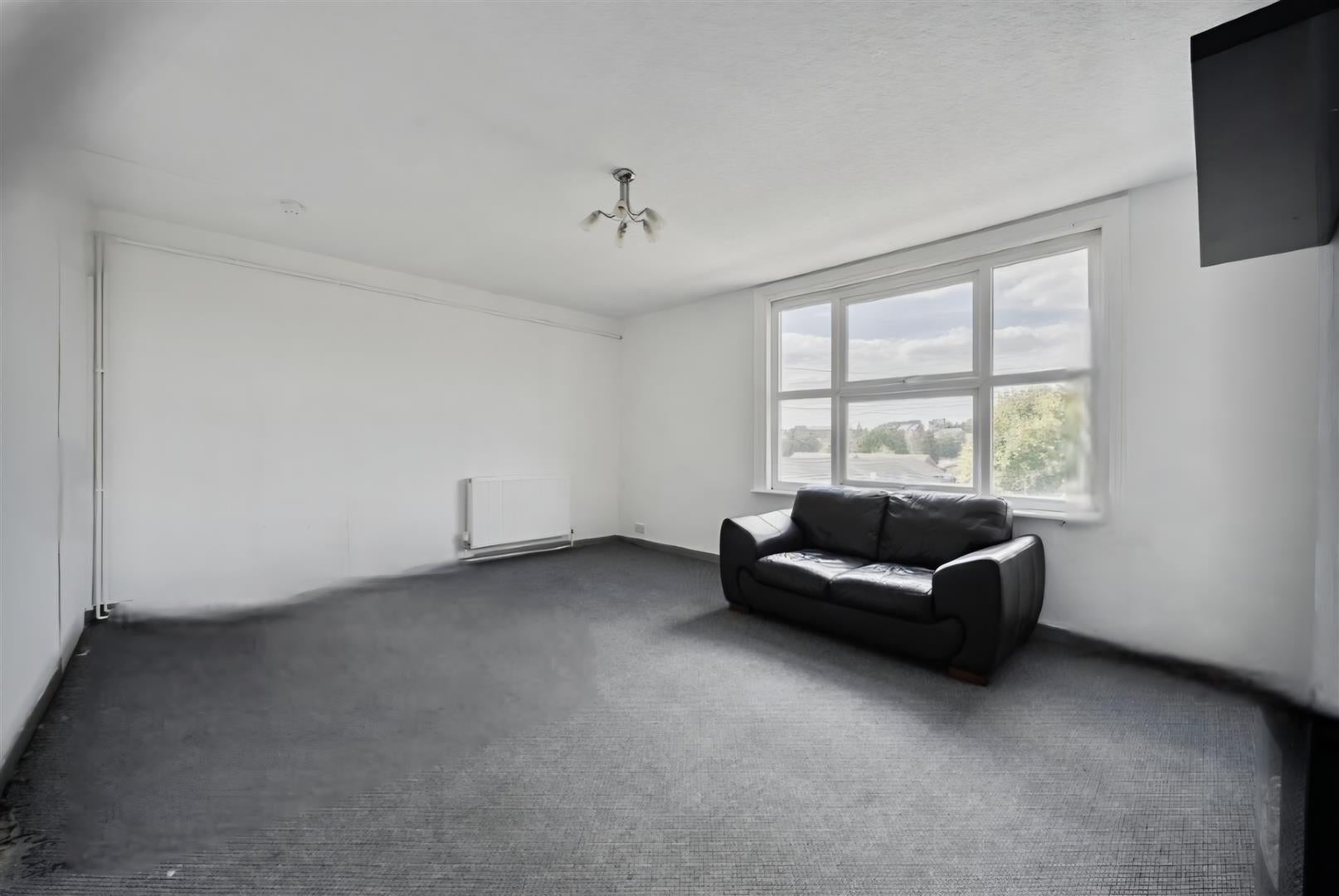 Flat Burford Road in Wychavon