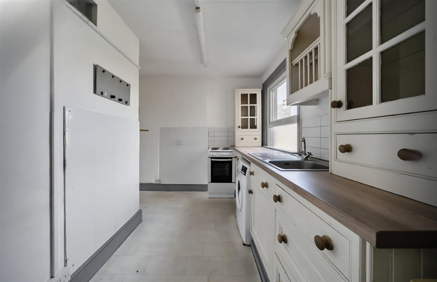 Flat Burford Road in Wychavon