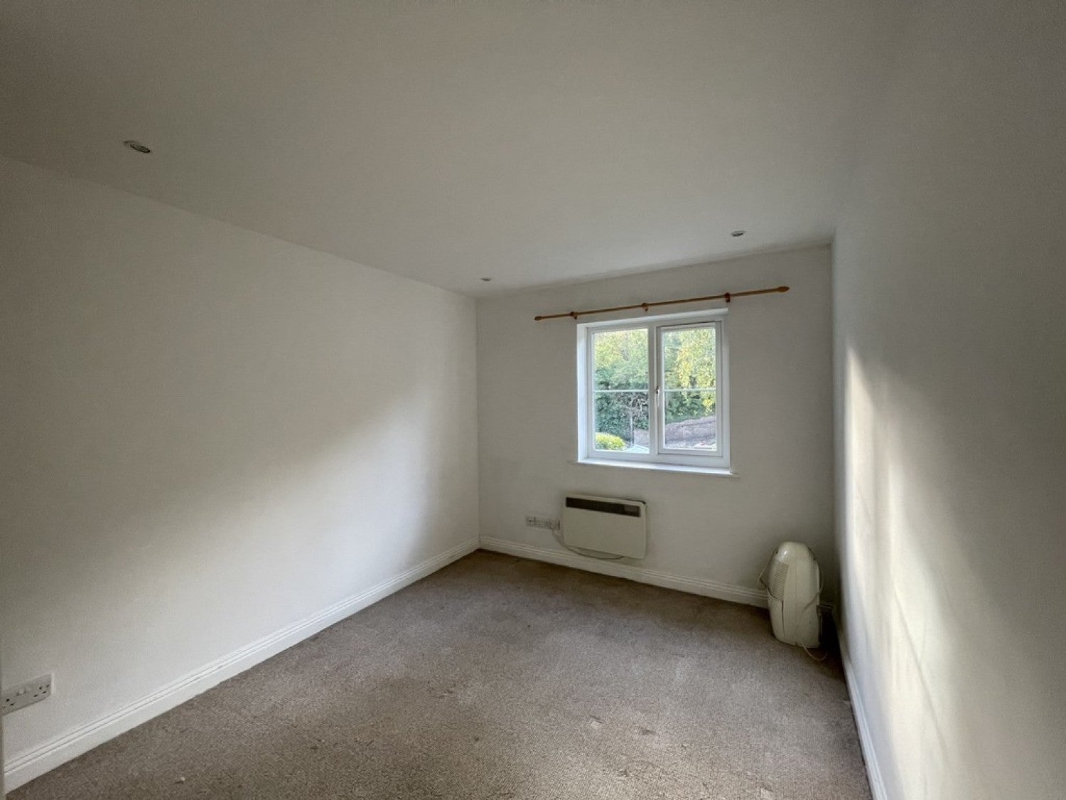 Flat Hornchurch Hill in Tandridge