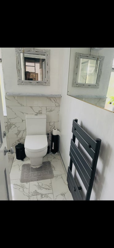 Room Nowell Road in Greater London