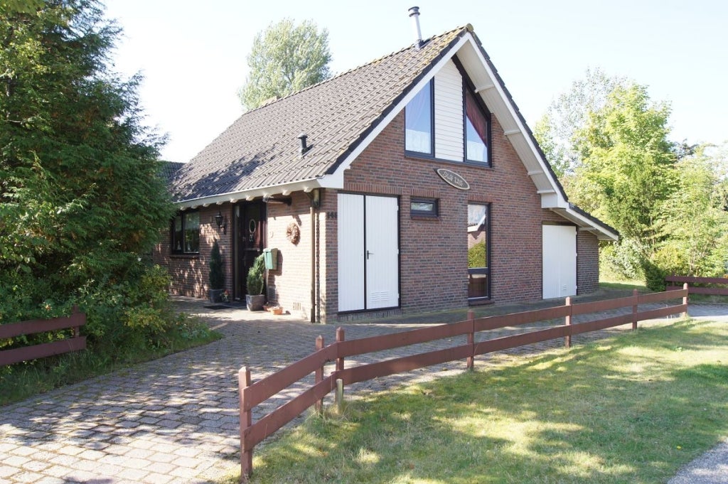 Huis Robbenoort in Lauwersoog