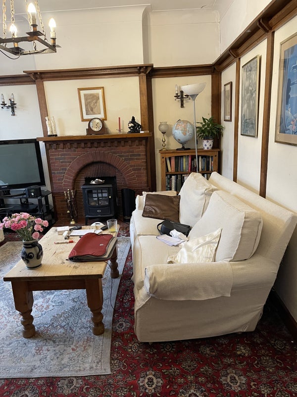 Room Elmhurst Drive in Greater London