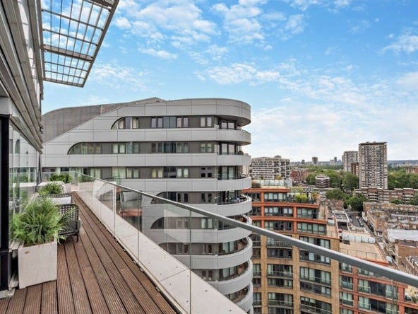 Flat Merchant Square in City of Westminster